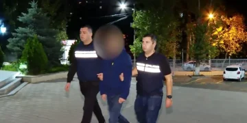 დაკავებულია 5 არასრულწლოვანი, რომლებიც ტაქსის მძღოლს თავს დაესხნენ და თანხა წაართვეს – შსს