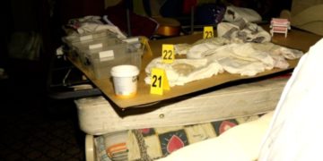 პოლიციამ კუსტარული ლაბორატორიიდან განსაკუთრებით დიდი ოდენობით ნარკოტიკი ამოიღო – დაკავებულია 2 პირი