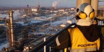 აშშ-მა ორი უდიდესი რუსული ნავთობკომპანია – „როსნეფტი“ და „ლუკოილი“ დაასანქცირა