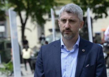 “სკოლის 11-წლიანი მოდელი არის უფსკრულში გადაშვება!” – ნიკოლოზ ალავიძე