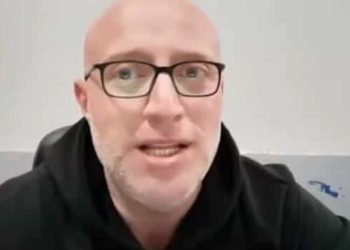 „აგრძნობინეთ ნახევრადქალიშვილ პოლიტიკოსებს, რომ ხალხის ნებაა მთავარი და არა ტ@აკის თბილად ქონა!!!“ – ნიკა ქავთარაძე