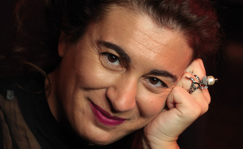 “თიხარტის” ხელმძღვანელმა 628 000–ზე კითხვას რუსული სიმღერით უპასუხა – მასწავლებელთა დღე