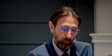 “ვერასდროს წარმოვიდგენდი თუ ემიგრაციაში წასვლა მომიწევდა” – ზვიად ტომარაძე ქვეყნიდან წასვლის მიზეზზე