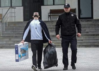 “მე ვტოვებდი ტელევიზორს ციხეში და მითხრეს, არ დატოვო, წაიღეო…” – საბა მეფარიშვილი