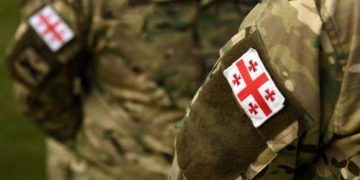 “ომი კი არა, იმ ჯარისკაცების ძარცვაც კი ვერ აარიდეთ ქვეყანას, რომლებიც მზად არიან ამ ქვეყნისთვის სიცოცხლეც გაწირონ!” – სალომე სიმონია