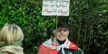 რაც იქ მოხდა, იმის დეტალებში მოყოლას არ გაკადრებთ – რას ყვება აქციაზე დაკავებული, 75 წლის მამაკაცი?