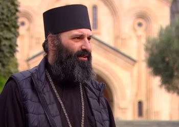 ,, ბოლომდე არ მასაუბრეს, ჩემი სიტყვები არ მოისმინეს და გამოსვლის დროს, (ანდრია ჯაღმაიძე)მიჯიკავებს, მაწვება ხელით” – არქიმანდრიტი ილია თოლორაია