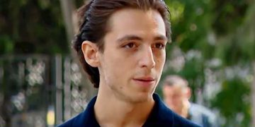 ლუკა ძაძამიამ საკრებულო დატოვა