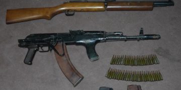 სამეგრელოს პოლიციამ ცეცხლსასროლი იარაღი და საბრძოლო მასალა ამოიღო – დაკავებულია 3 პირი