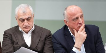  პროკურატურა ხაზარაძისა და ჯაფარიძის მიმართ გირაოს მილიონ-მილიონ ლარს მოითხოვს