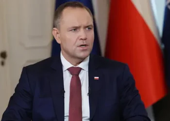 პოლონეთის პრეზიდენტმა კაროლ ნავროცკიმ ვიქტორ ორბანთან შეხვედრა მისი მოსკოვში ვიზიტის გამო გააუქმა