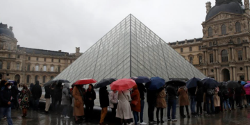 ლუვრის გაძარცვის საქმეზე საფრანგეთში კიდევ ხუთი ეჭვმიტანილი დააკავეს