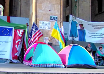 შიმშილობის მე-20 დღე რუსთაველზე – როგორია მოშიმშილეების ჯანმრთელობის მდგომარეობა