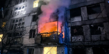 ოკუპანტებმა დნიპრო დაბომბეს – დაშავებულია 14 ადამიანი