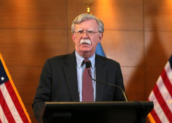 ეს უკრაინის გაყიდვაა – ბოლტონი ტრამპის “სამშვიდობო გეგმაზე”