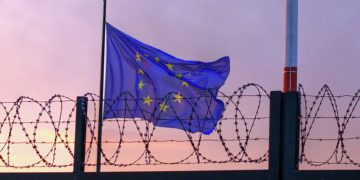 ევროკომისიამ რუს ტურისტებზე მრავალჯერადი ვიზების გაცემა შეაჩერა