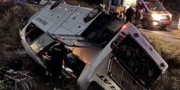 თურქეთში ავტობუსი გადაბრუნდა – არის მსხვერპლი