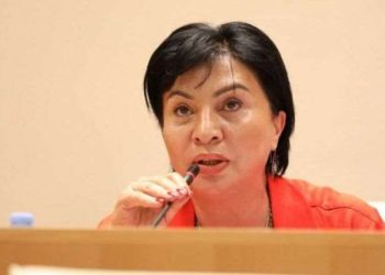 “უბედური სიბერის პენსია” და ის, რაც ფულზე მეტი აქვთ პენსიონრებს – ირმა ზავრადაშვილის “რომანტიული” გამოსვლა პარლამენტში