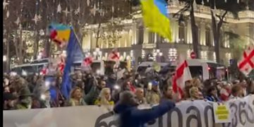 რუსთაველი გადაიკეტა – უწყვეტი პროტესტის 374-ე დღე