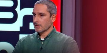 ,,სიკეთით სავსე ქალაქში შობის ღამეს ხალხს ჩამოურეკეს…” – ლევან ღამბაშიძე