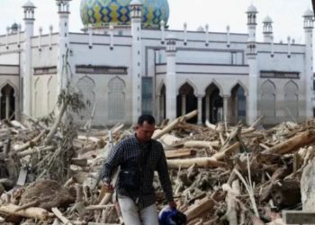 ინდონეზიაში წყალდიდობის შედეგად დაღუპულთა რაოდენობამ 900-ს გადააჭარბა