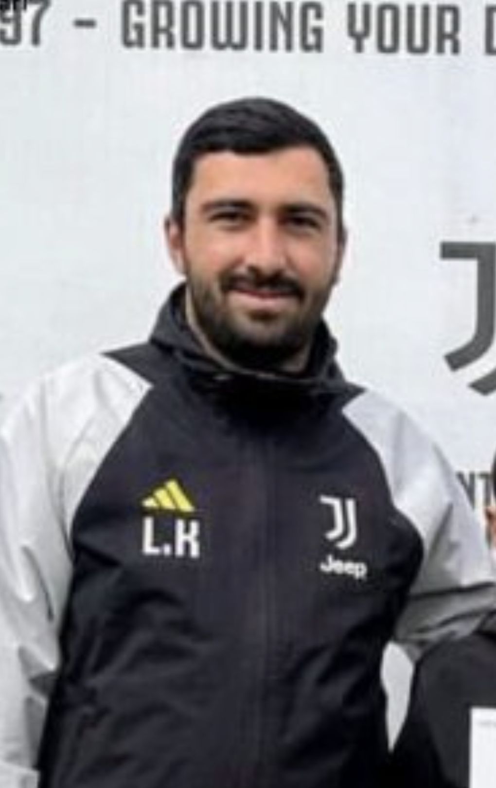 “დაეჯახა, არხში გადააგდო და დატოვა… უგონოდ ეგდო, სისხლდენით”– ლევან კვარაცხელიას მანქანა დაეჯახა