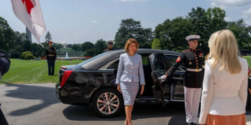 მედია: აშშ-ში საქართველოს ელჩის ქმარი სანქცირებულ რუს ბიზნესმენებს იურიდიულად ეხმარება