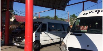 ხვალიდან შორ მანძილზე მგზავრთა გადაყვანა მიკროავტობუსებით აიკრძალება
