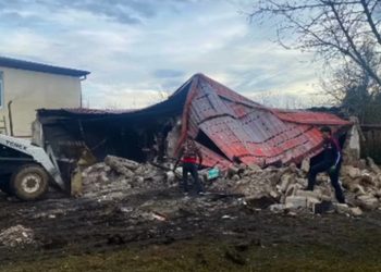 სოფელ ქვედა ჩხოროწყუში საცხოვრებელი სახლი დაიწვა – ოჯახი დახმარებას ითხოვს