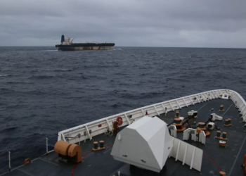 რუსეთის საგარეო აშშ-ს დაკავებულ ტანკერზე მყოფი რუსი მოქალაქეების დაბრუნებას სთხოვს