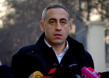 30 ათასი გირაო და ქვეყნის დატოვების აკრძალვა – გიორგი ვაშაძეს პასპორტი ჩამოართვეს