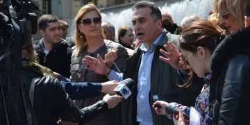 ,, დუმილი არის სირცხვილი!.. ხვალ, 17.00-ზე, კანცელარიასთან, ყველა ადვოკატს გელოდებით!” – ზაზა