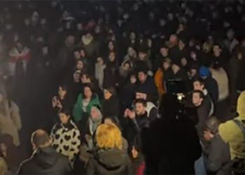 აქციაა თსუ-ს პირველ კორპუსთან – სტუდენტების და ლექტორების პროტესტი