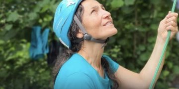 გზის გადაკეტვის ბრალდებით ნინო ბარძიმიშვილი დააკავეს