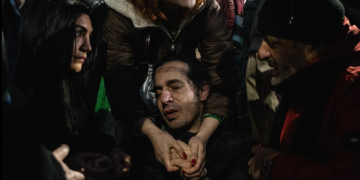 კაცმა, თბილისში, აქციაზე გაიგო, რომ ირანში ოჯახის წევრი მოუკლეს