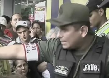 (ვიდეო) – “სად იყო “ქოცნება”, მადურომ რომ ჯარი შეუშვა მაღაზიებში” – ზურაბ ფარჯიანი