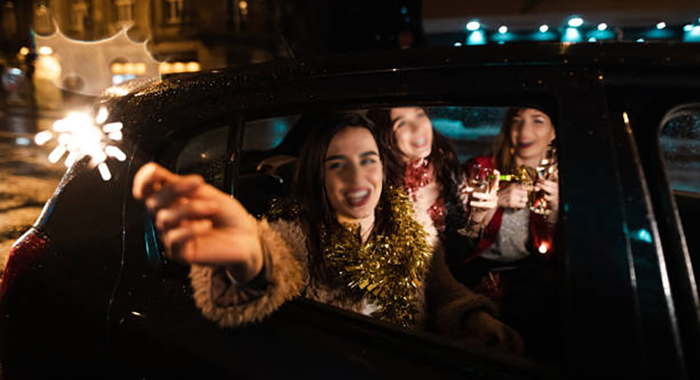 გრინჩი, სელფი და მანქანის გაქირავება – რა კავშირია მათ შორის მითების თანახმად?