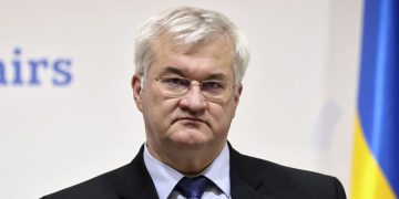 EU-ს და ნატო-ს საზღვართან ასეთი დარტყმა ევროპის უსაფრთხოებისთვის საფრთხეს წარმოადგენს – სიბიგა რუსეთის მიერ „ორეშნიკის“ გამოყენებაზე