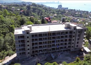 ბათუმში კორპუსები კანალიზაციის გარეშე შენდება და იყიდება – მედია