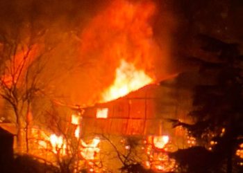 დიღომში, ლუბლიანას ქუჩაზე, ძლიერი ხანძარია