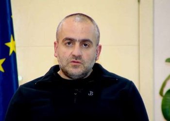 ,,დათრევენ ეს უდღეურები კედელ-კედელ  და არიან ბედნიერები” – გიორგი გამსახურდია