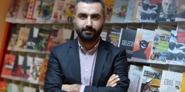 თურქეთში „დოიჩე ველეს“ ჟურნალისტი ალიჯან ულუდაგი დააკავეს