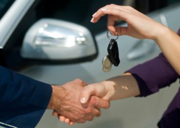 მანქანის დღიურად ქირაობა თუ საბოლოო შესყიდვით? – რა შემთხვევაში რომელი სჯობს?