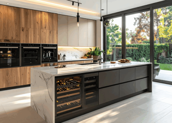 სამზარეულო 2026 – 5 წესი, რომელიც დიდ სამზარეულოს მყუდრო, კომფორტულ ოთახად აქცევს