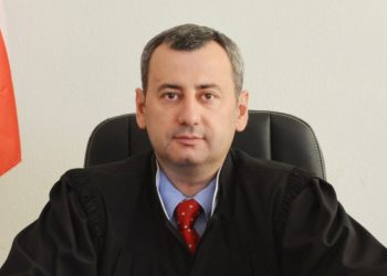 საკონსტიტუციომ მოსამართლე ხუჭუას წარდგინებები არსებითად განსახილელად არ მიიღო