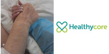 “ბებო 24 საათი ტიროდა” –  კლინიკამ ქალი, ხერხემლის მალის მოტეხილობით, გაწერა “აქტიურად მოძრაობის” რეკომენდაციით – რა მოხდა “ჰელსიკორში”