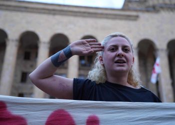 “ოცნების” დეპუტატის შვილი თვლის, რომ მისი დაჭერა იგეგმება