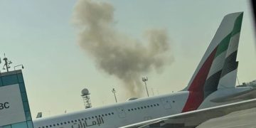 BBC – დუბაის აეროპორტთან ახლოს დრონების ჩამოვარდნის შედეგად ოთხი ადამიანი დაშავდა