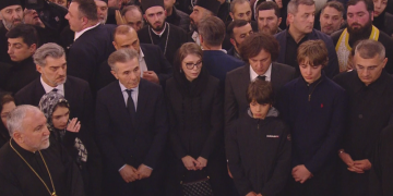 ბიძინა ივანიშვილი სამებაში მივიდა