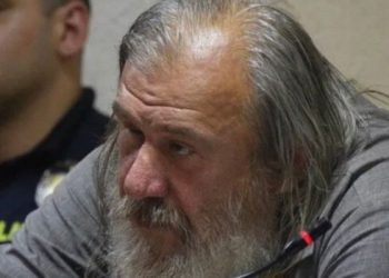 ხომასურიძე აცხადებს, რომ სიონიდან პოლიციამ კრწანისის ტყის სასაფლაოებთან წაიყვანა და იქ დატოვა